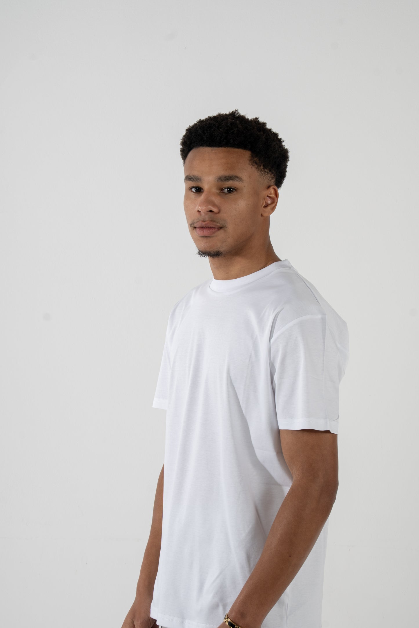 T-shirt White